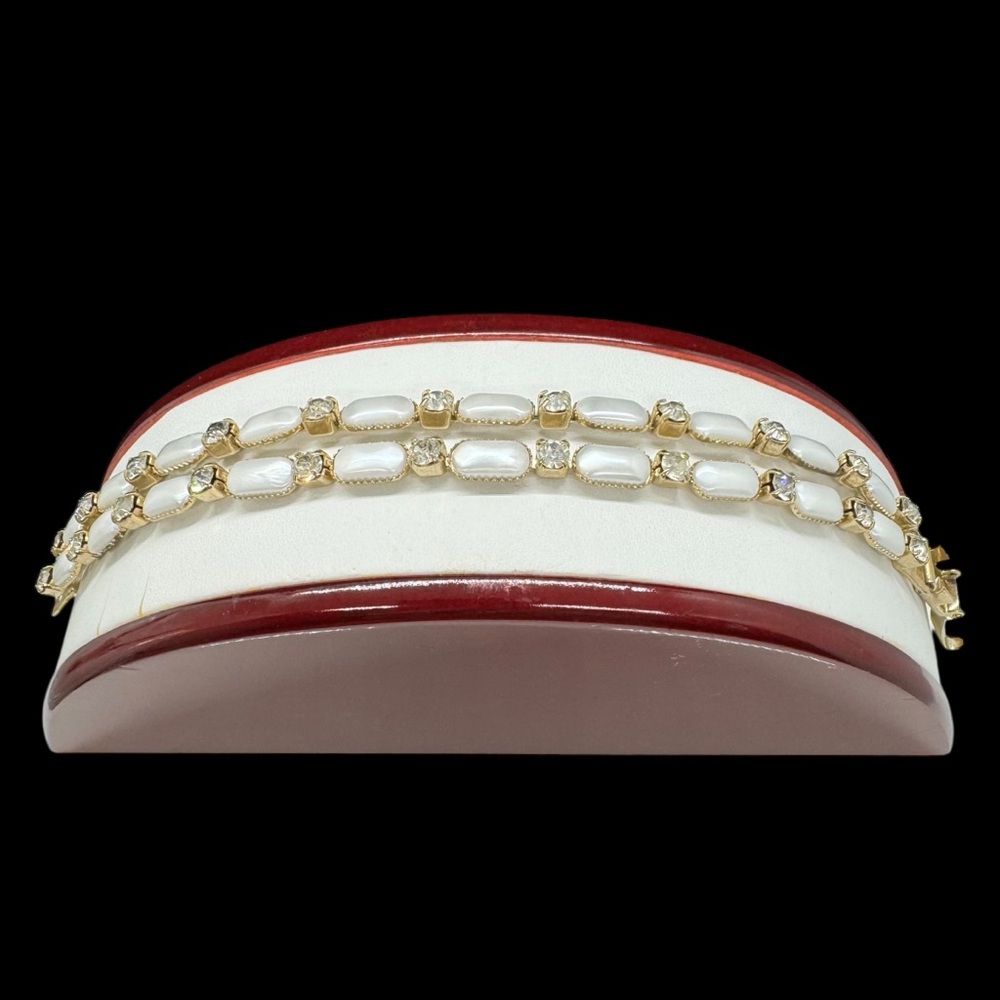 Vintage Signed LERU Pearlized Cab & Rhinestone Bracelet